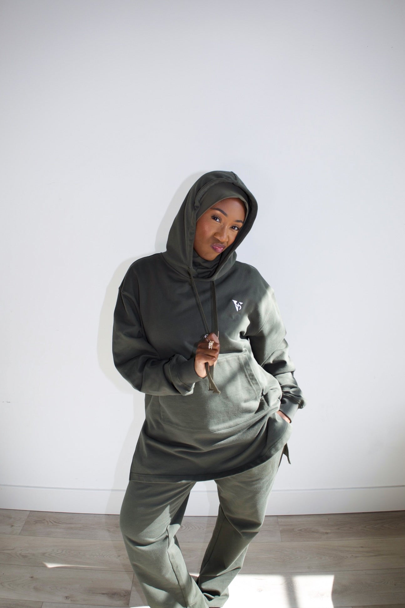 Olive Hoodjab – VEILSTREET